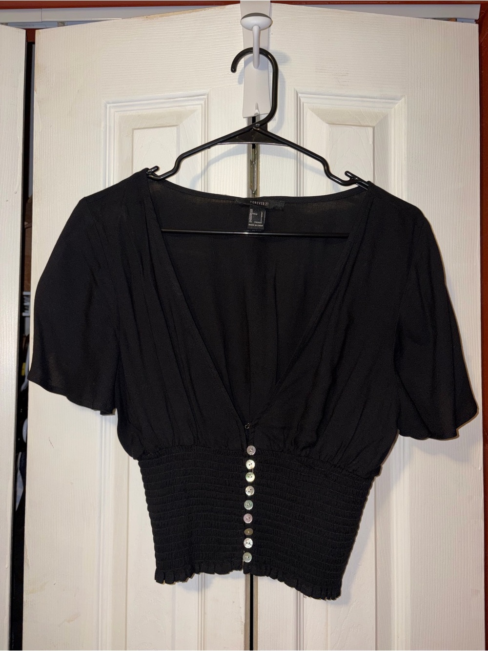 Forever 21 Black Smocked Button Front Crop Top Size L